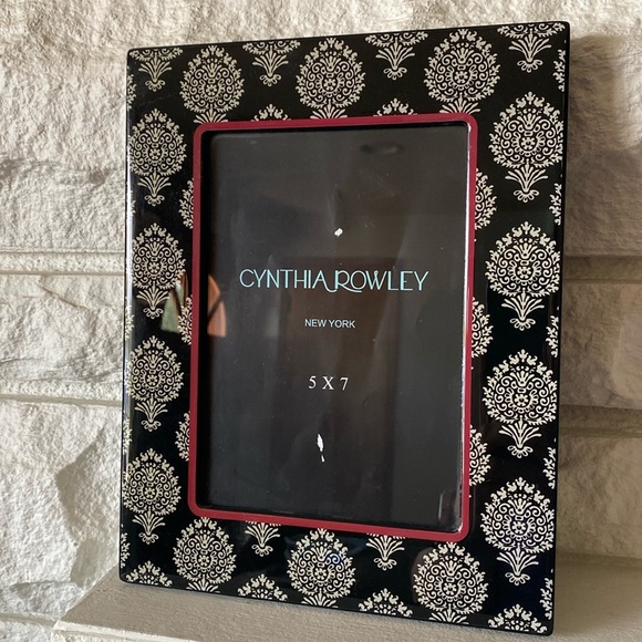 đź–¤Cynthia Rowley 5X7 Picture Frame - Picture 1 of 5